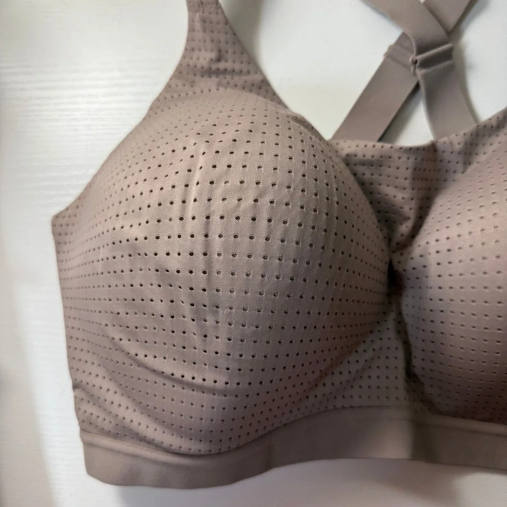 VSX Victoria's Secret Lightweight Mesh Sport Bra 36DDD Taupe Crossback M Support